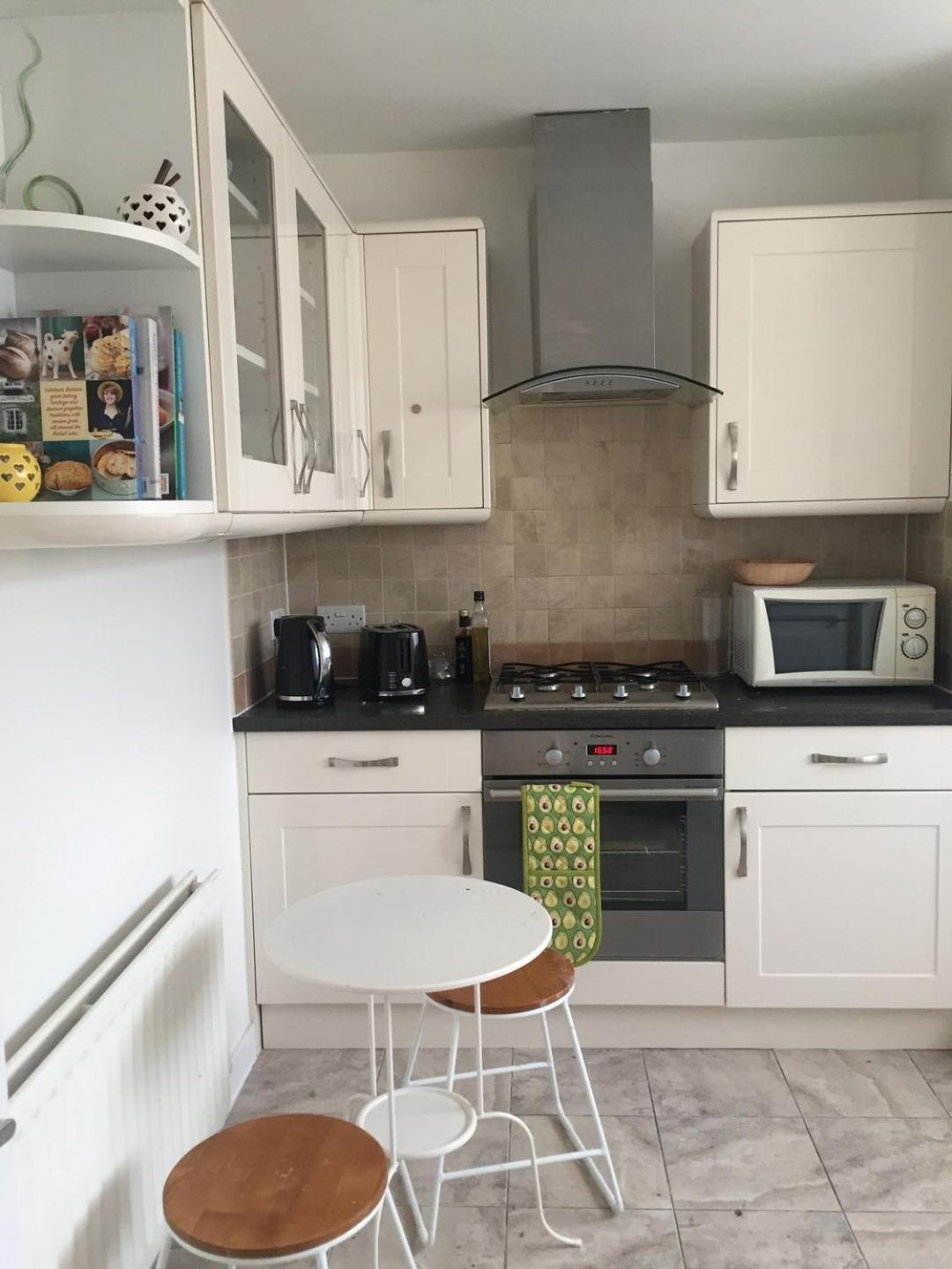 New 2Bd Flat Heart Of Battersea - Close To Station لندن المظهر الخارجي الصورة